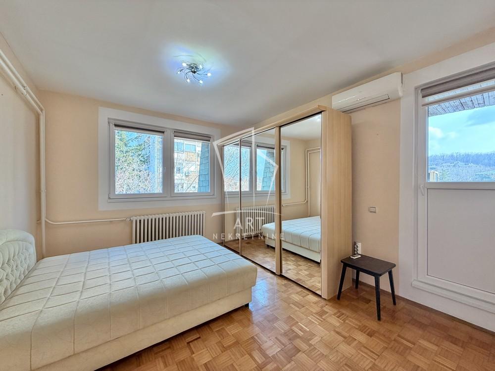 Stan na prodaju u Beogradu, Miljakovac, dvoiposoban, 60m2, cena 154000 evra