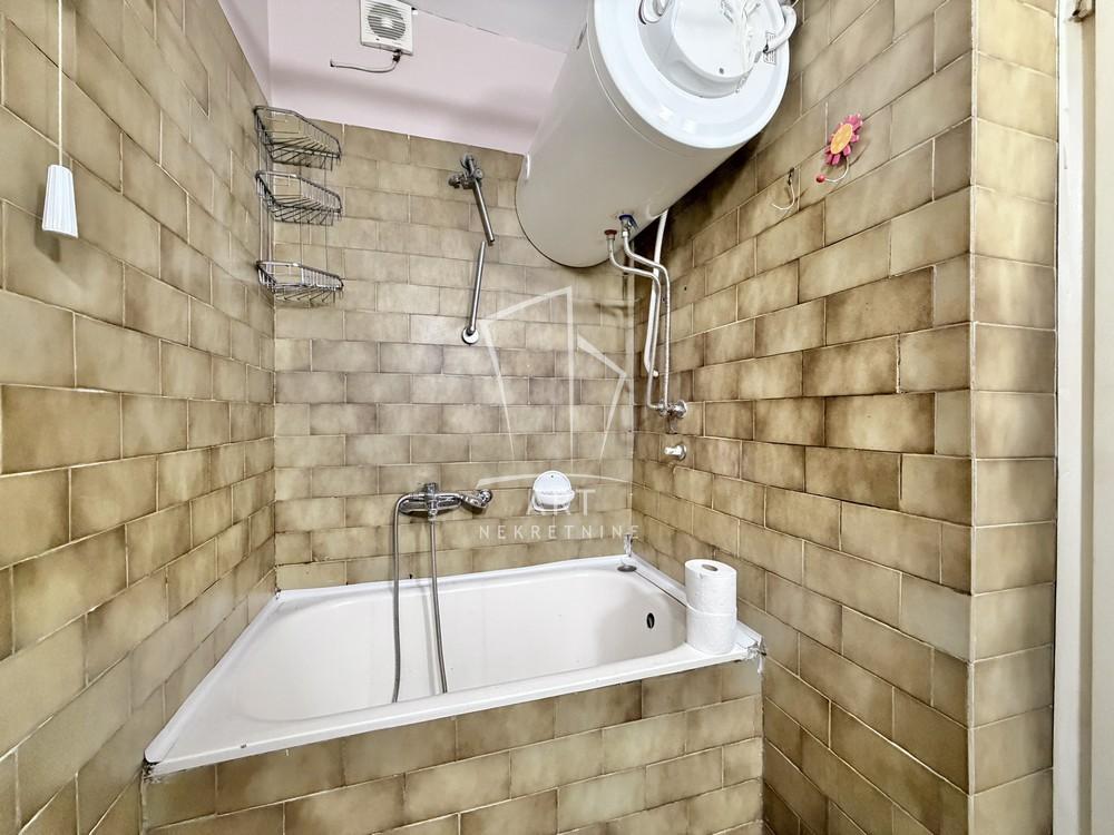 Stan na prodaju u Beogradu, Miljakovac, dvoiposoban, 60m2, cena 154000 evra