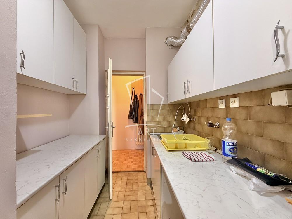 Stan na prodaju u Beogradu, Miljakovac, dvoiposoban, 60m2, cena 154000 evra