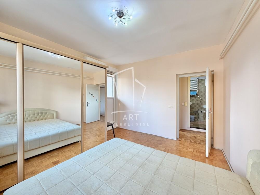 Stan na prodaju u Beogradu, Miljakovac, dvoiposoban, 60m2, cena 154000 evra