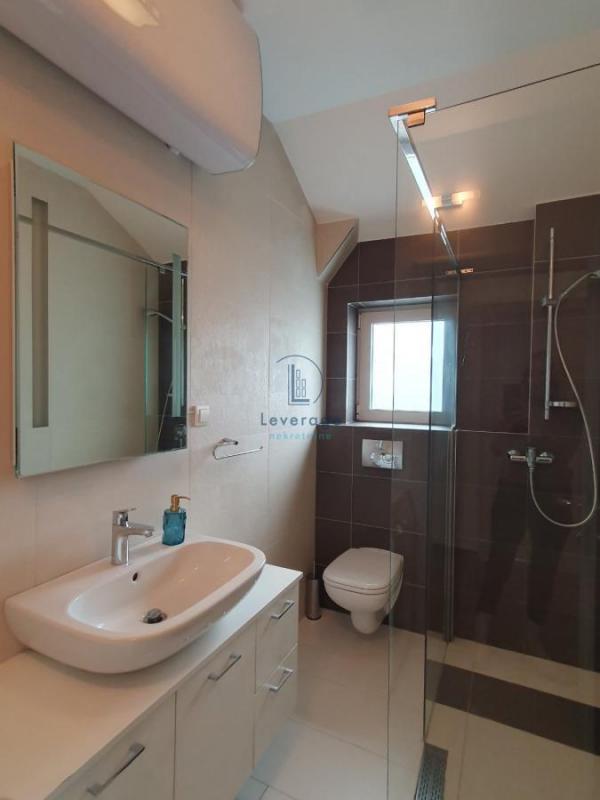 Stan na prodaju u Beogradu, Botanička bašta, dvoiposoban, 55m2, cena 313000 evra