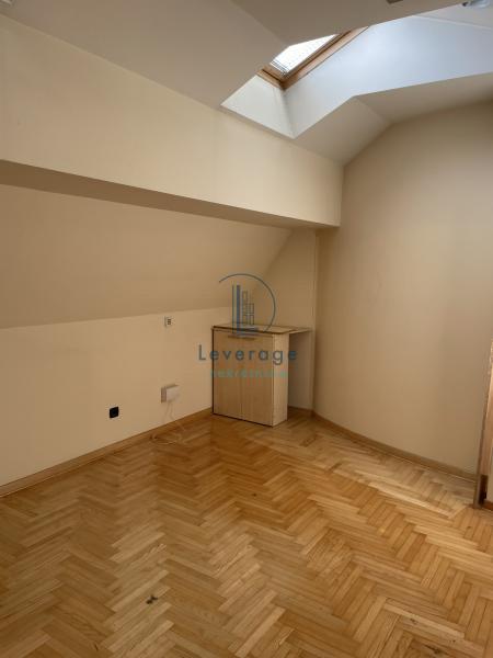 Stan na prodaju u Beogradu, Kalenić pijaca, 207m2, cena 730000 evra