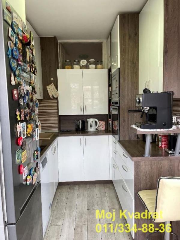 Stan na prodaju u Beogradu, Novi Beograd blok 37, trosoban, 103m2, cena 395000 evra