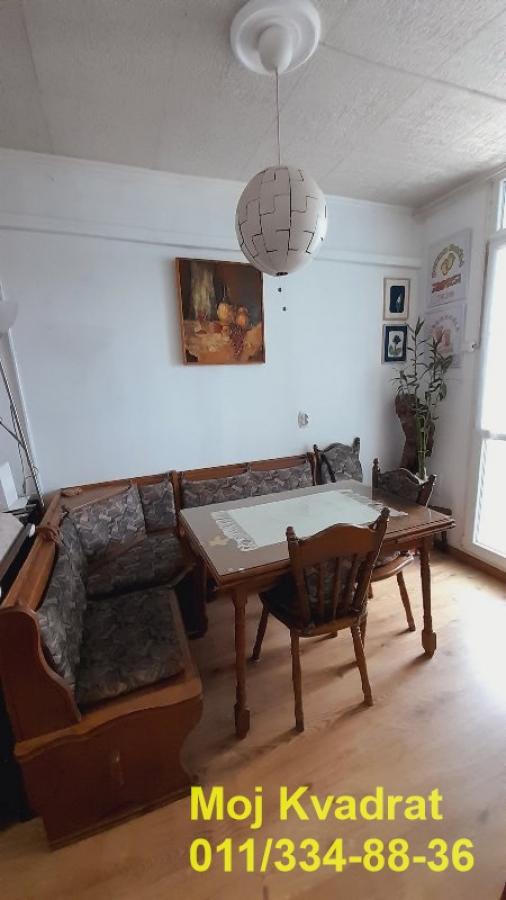 Stan na prodaju u Beogradu, Krnjača, dvoiposoban, 62m2, cena 180000 evra