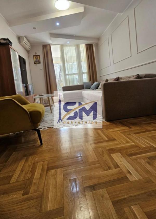 Stan na prodaju u Beogradu, Cerak, cetvorosoban, 96m2, cena 249700 evra