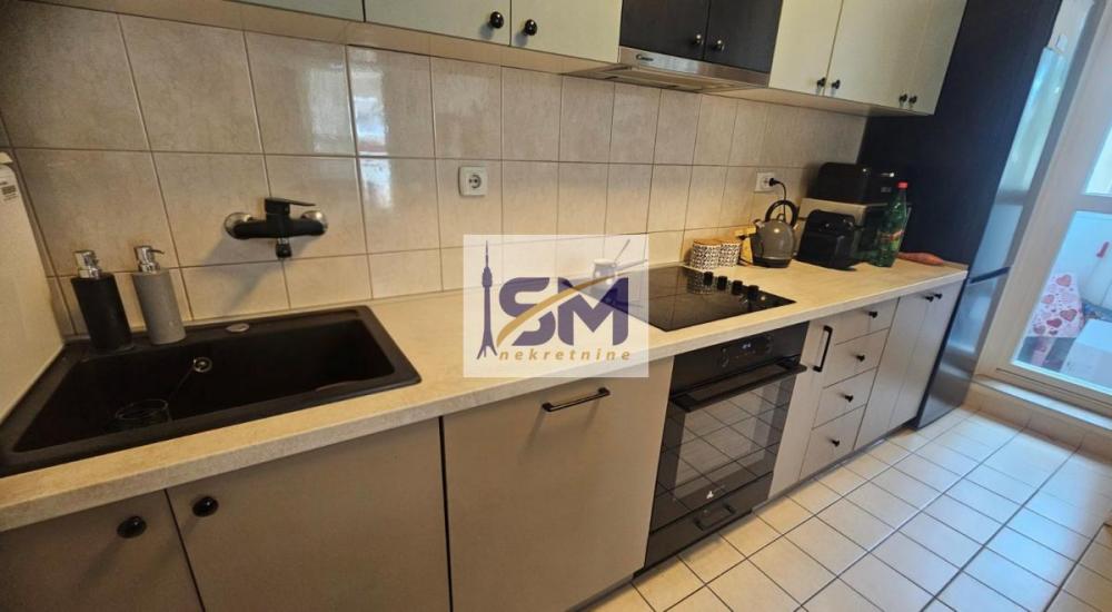 Stan na prodaju u Beogradu, Cerak, cetvorosoban, 96m2, cena 249700 evra