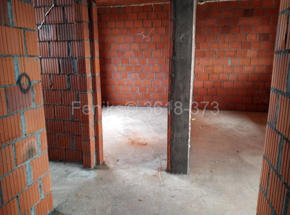 Stan na prodaju u Beogradu, Surčin, jednoiposoban, 38m2, cena 77000 evra