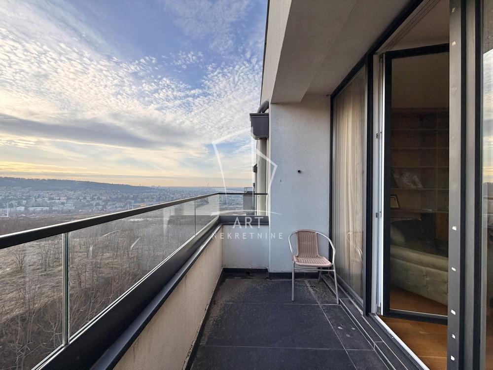 Stan na prodaju u Beogradu, Višnjička banja, trosoban, 80m2, cena 296000 evra