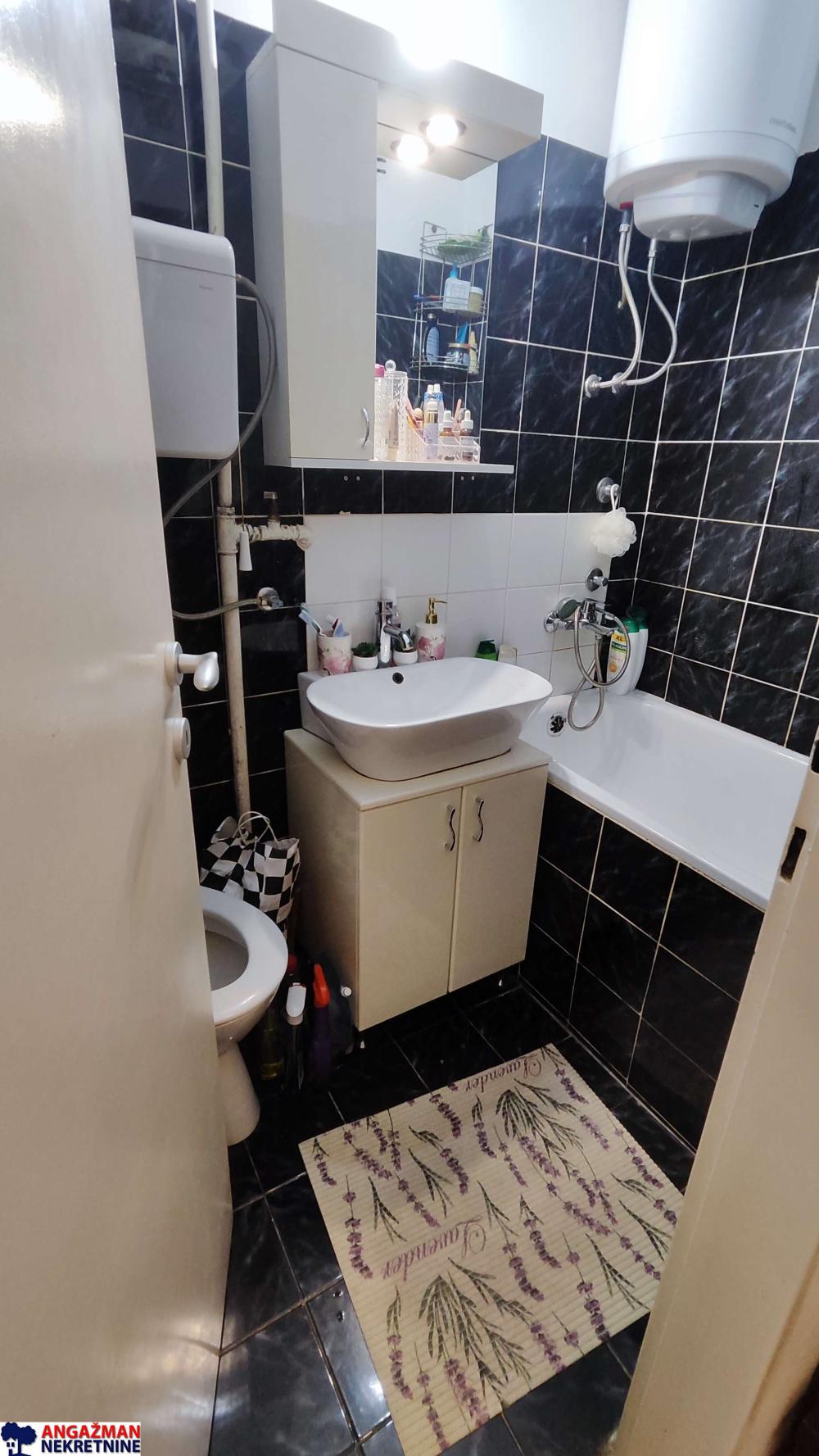 Stan na prodaju u Beogradu, Braće Jerković, jednosoban, 37m2, cena 124950 evra