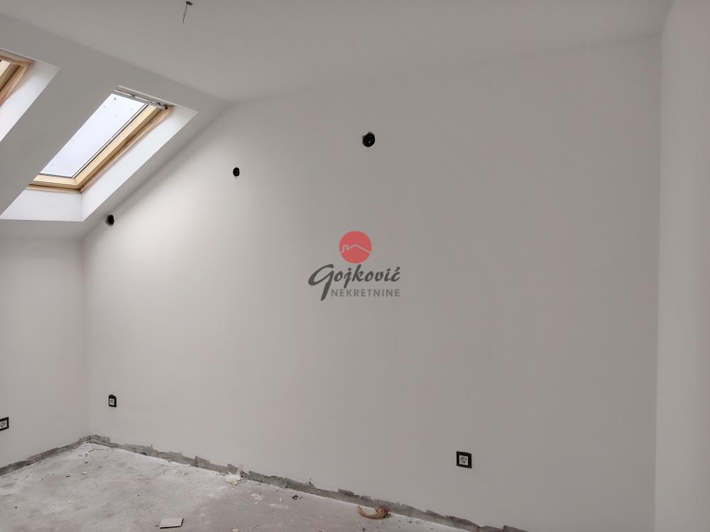 Stan na prodaju u Beogradu, Mirijevo, dvoiposoban, 54m2, cena 124095 evra