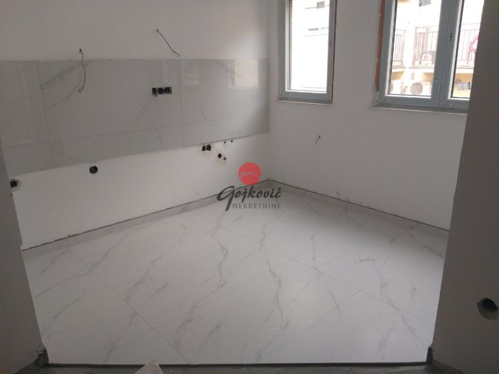 Stan na prodaju u Beogradu, Mirijevo, dvoiposoban, 54m2, cena 124095 evra