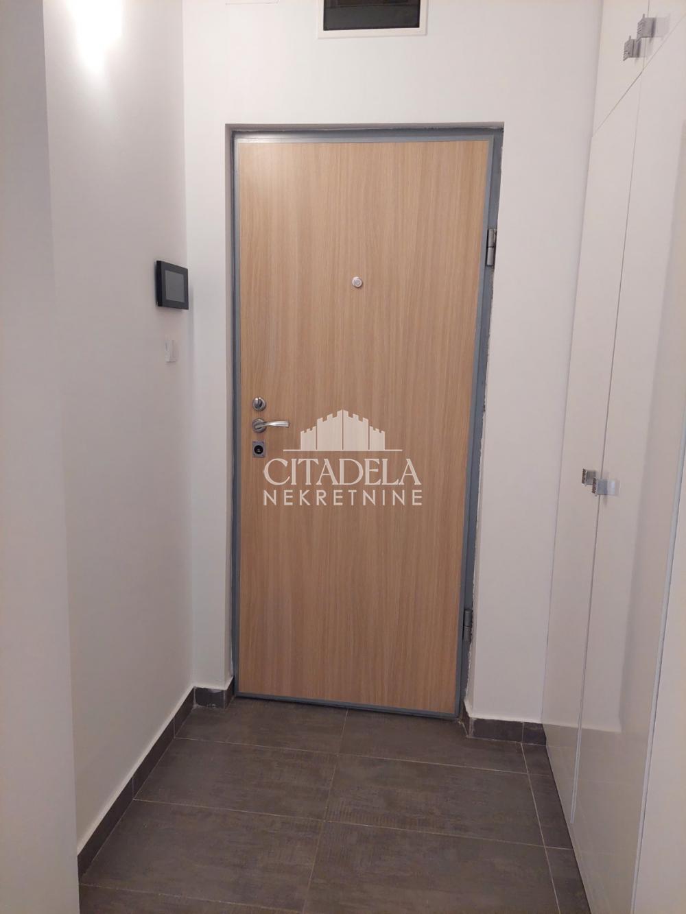 Stan na prodaju u Beogradu, Stari grad, trosoban, 55m2, cena 330000 evra