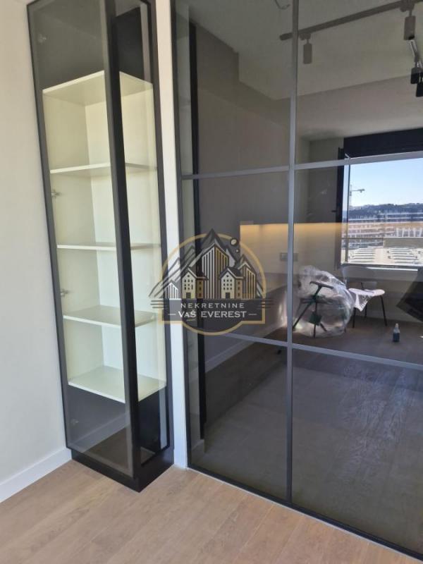 Stan na prodaju u Beogradu, Novi Beograd blok 60, jednosoban, 33m2, cena 170000 evra