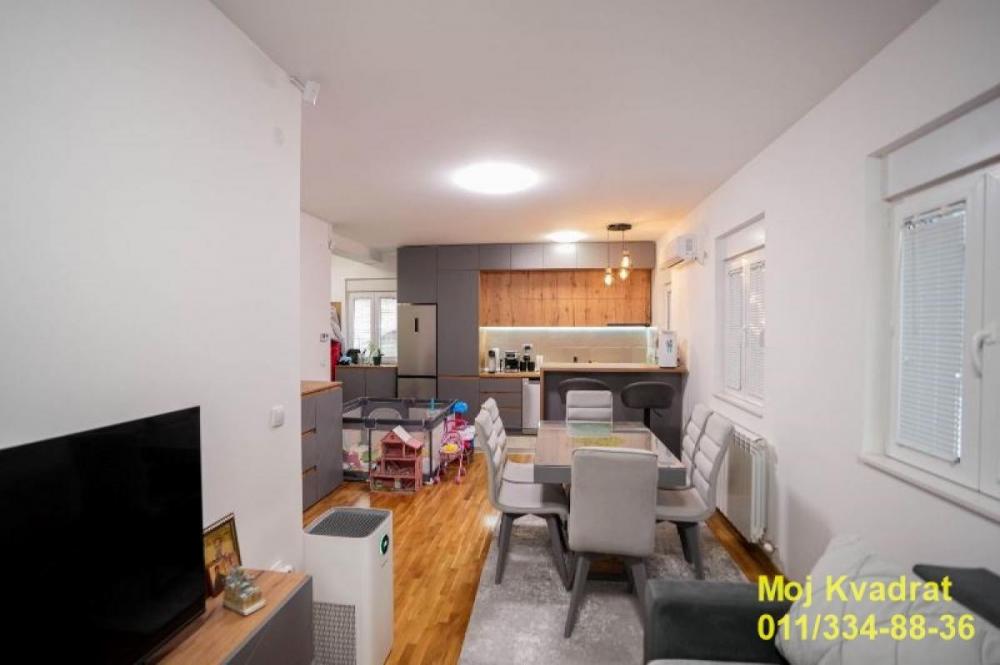 Stan na prodaju u Beogradu, Žarkovo, dvosoban, 48m2, cena 150000 evra