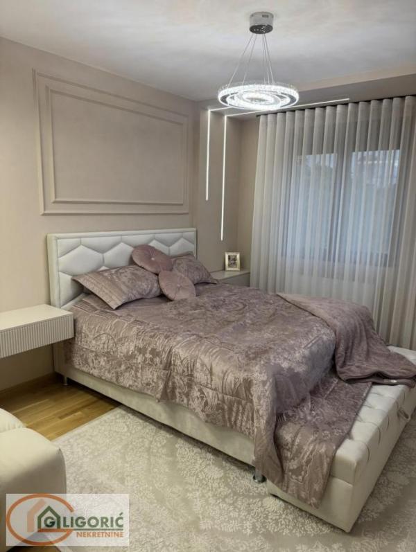 Stan na prodaju u Beogradu, Čubura, 152m2, cena 960000 evra