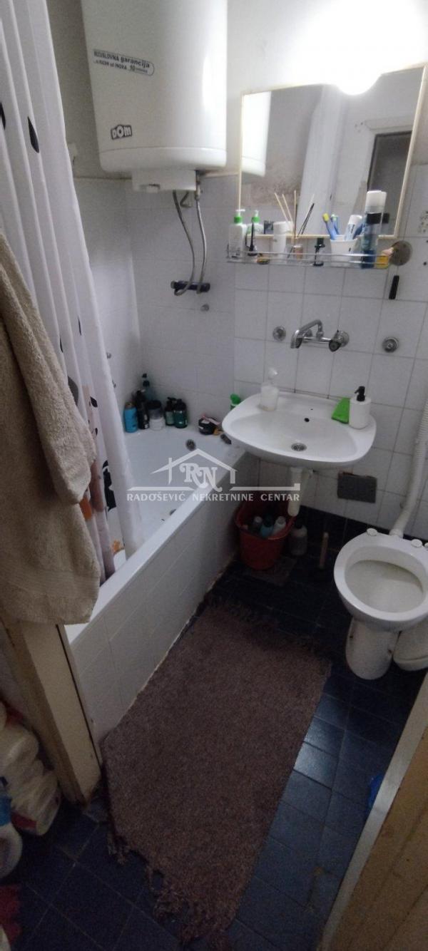 Stan na prodaju u Beogradu, Vukov spomenik, jednosoban, 47m2, cena 184000 evra