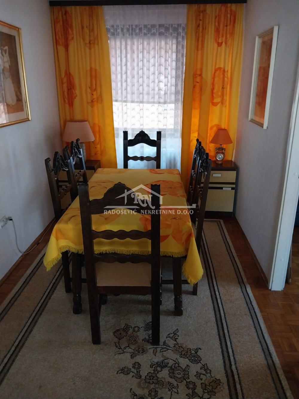 Stan na prodaju u Beogradu, Rakovica, troiposoban, 92m2, cena 230000 evra