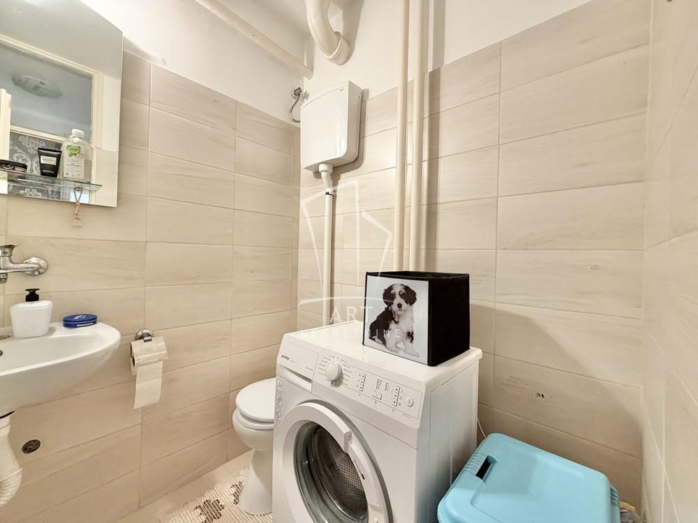 Stan na prodaju u Beogradu, Novi Beograd blok 45 (TC Enjub), jednoiposoban, 46m2, cena 166000 evra