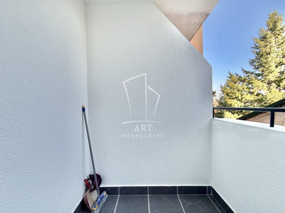 Stan na prodaju u Beogradu, Voždovac, jednoiposoban, 42m2, cena 126000 evra