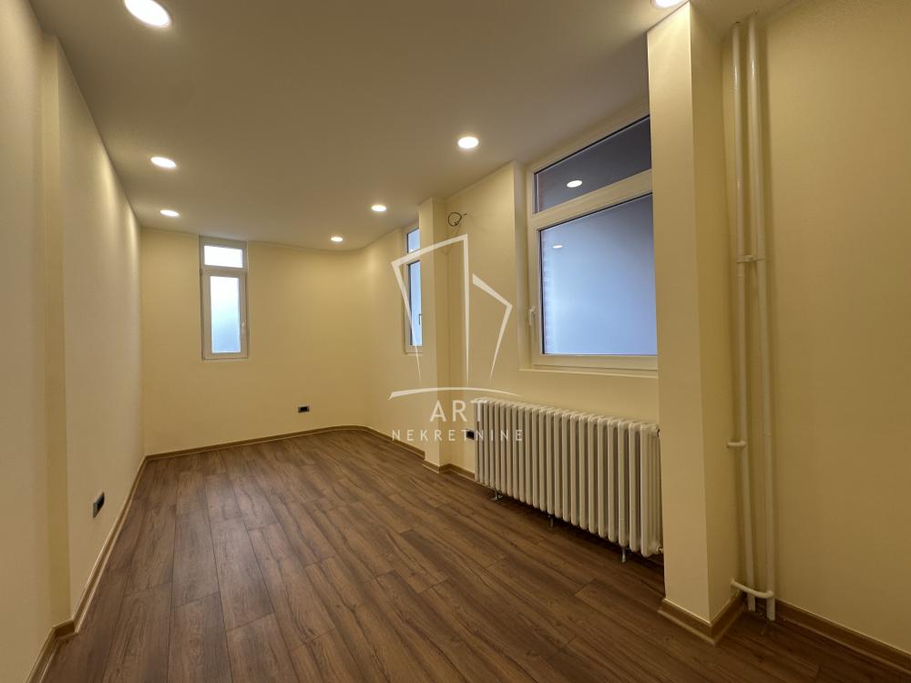 Stan na prodaju u Beogradu, Banjica, jednosoban, 26m2, cena 75000 evra