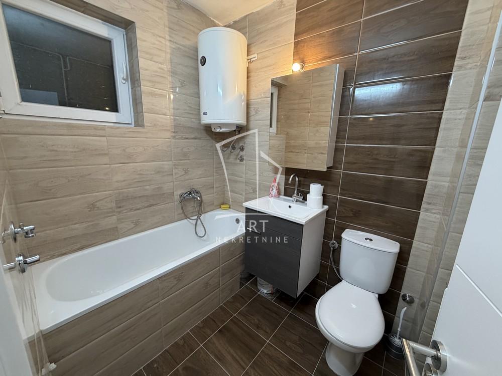 Stan na prodaju u Beogradu, Mirijevo, dvosoban, 61m2, cena 160000 evra