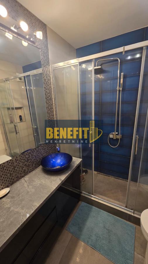 Stan na prodaju u Beogradu, Novi Beograd blok 22, dvosoban, 41m2, cena 205000 evra