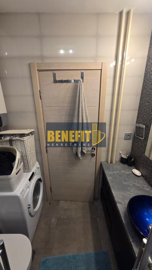 Stan na prodaju u Beogradu, Novi Beograd blok 22, dvosoban, 41m2, cena 205000 evra