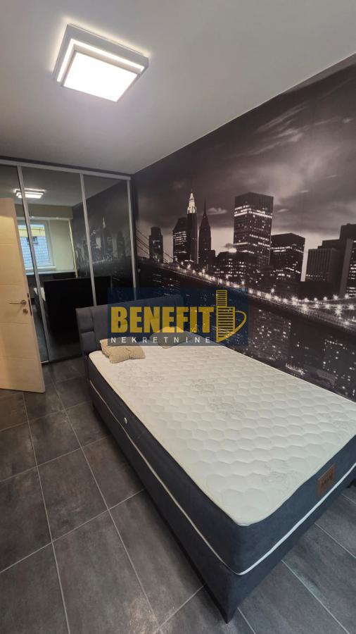 Stan na prodaju u Beogradu, Novi Beograd blok 22, dvosoban, 41m2, cena 205000 evra