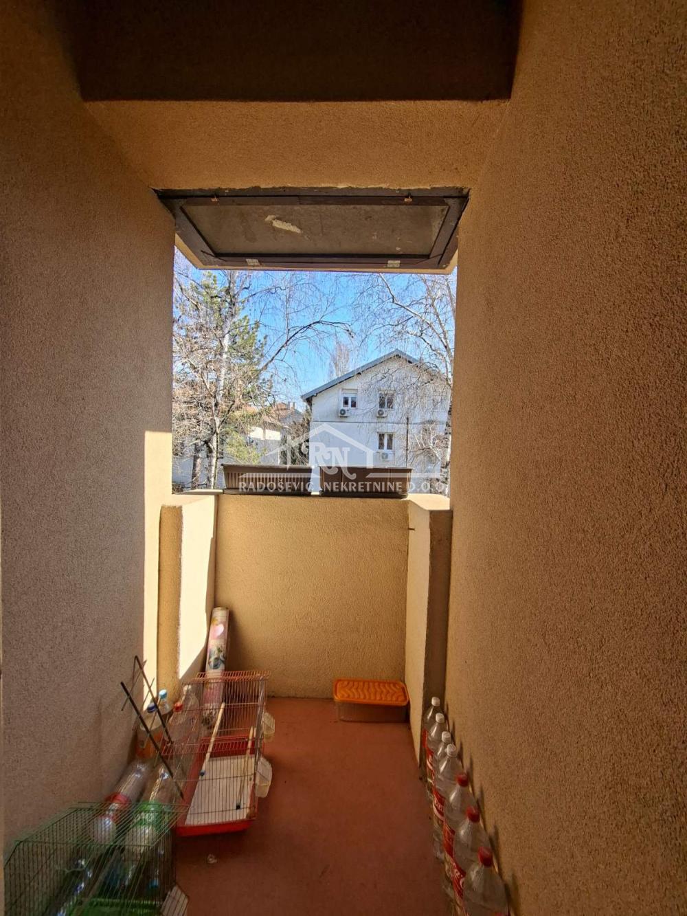 Stan na prodaju u Beogradu, Nova Galenika, dvosoban, 57m2, cena 142000 evra