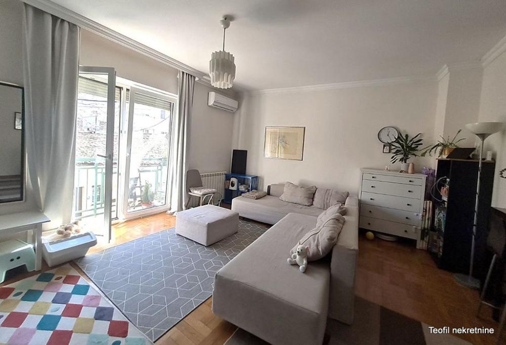 Stan na prodaju u Beogradu, Kalenić pijaca, dvosoban, 55m2, cena 228000 evra