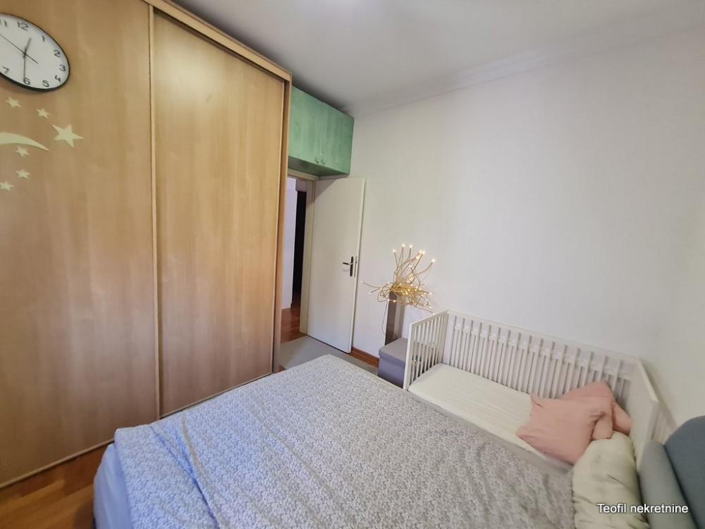 Stan na prodaju u Beogradu, Kalenić pijaca, dvosoban, 55m2, cena 228000 evra