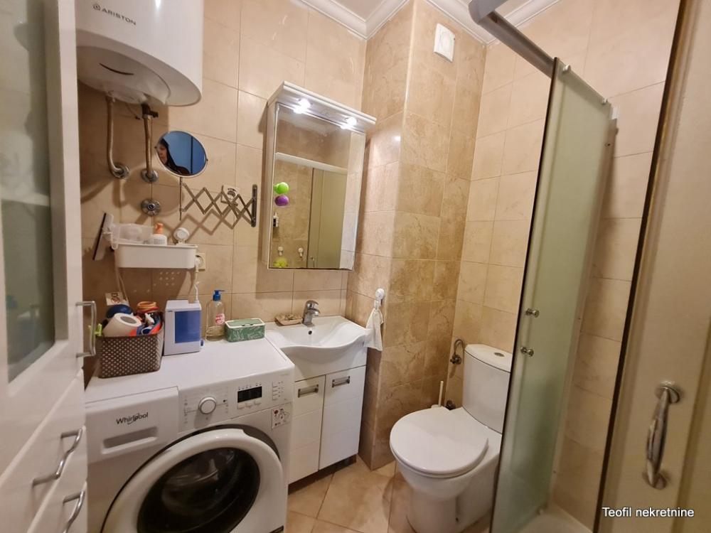 Stan na prodaju u Beogradu, Kalenić pijaca, dvosoban, 55m2, cena 228000 evra