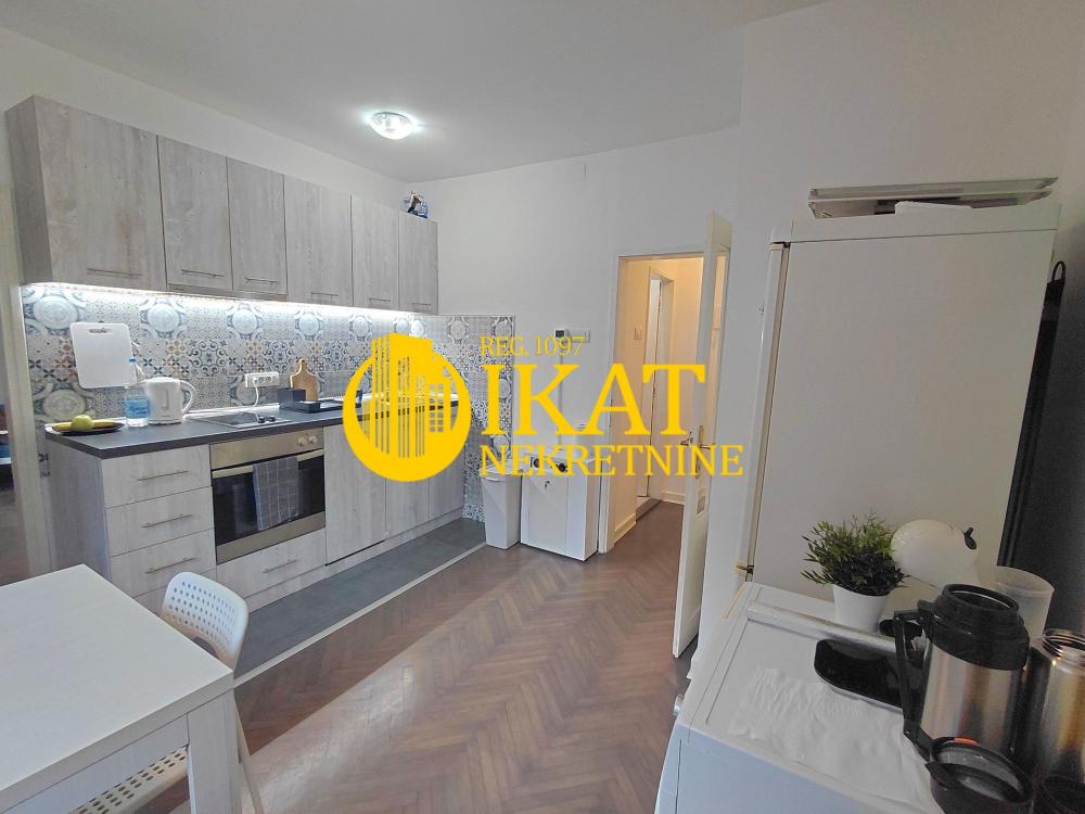 Stan na prodaju u Beogradu, Karaburma, dvosoban, 42m2, cena 120000 evra