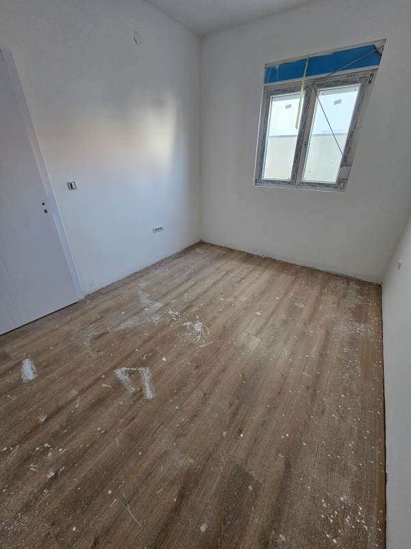 Stan na prodaju u Beogradu, Batajnica, trosoban, 63m2, cena 103240 evra