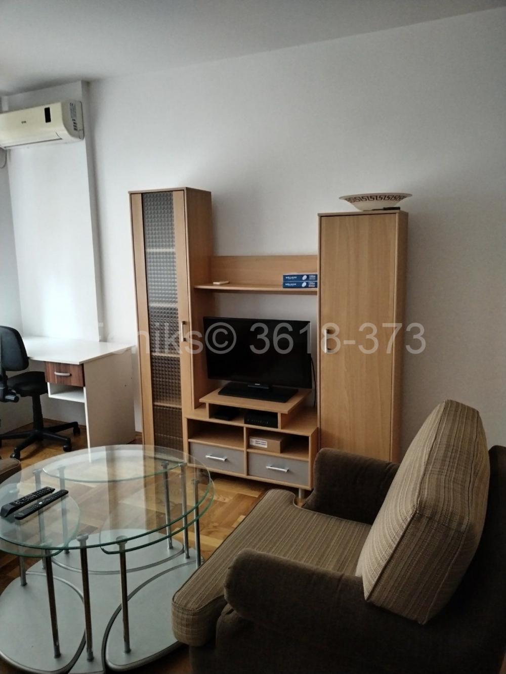 Stan na prodaju u Beogradu, Vojvode Vlahovića, dvosoban, 50m2, cena 135000 evra