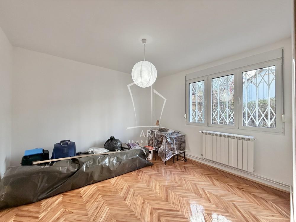 Stan na prodaju u Beogradu, Voždovac, dvosoban, 50m2, cena 199000 evra