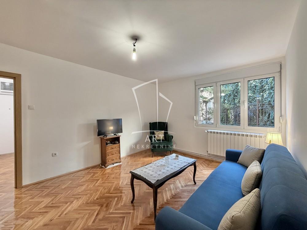 Stan na prodaju u Beogradu, Voždovac, dvosoban, 50m2, cena 199000 evra