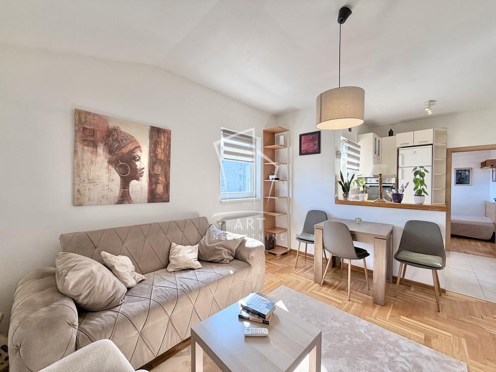 Stan na prodaju u Beogradu, Zvezdara, jednoiposoban, 26m2, cena 105000 evra