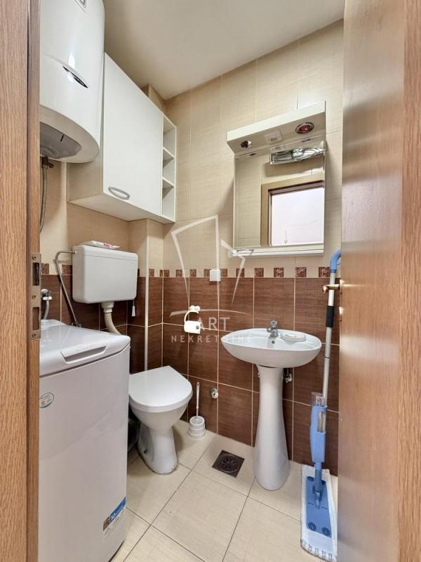 Stan na prodaju u Beogradu, Zvezdara, jednoiposoban, 26m2, cena 105000 evra