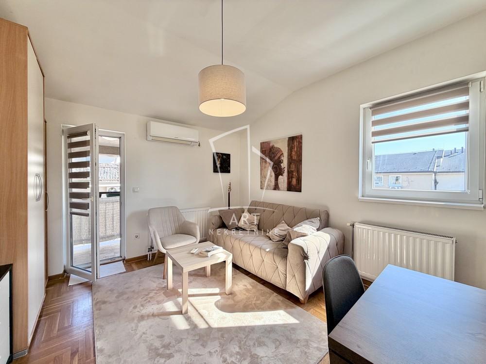 Stan na prodaju u Beogradu, Zvezdara, jednoiposoban, 26m2, cena 105000 evra