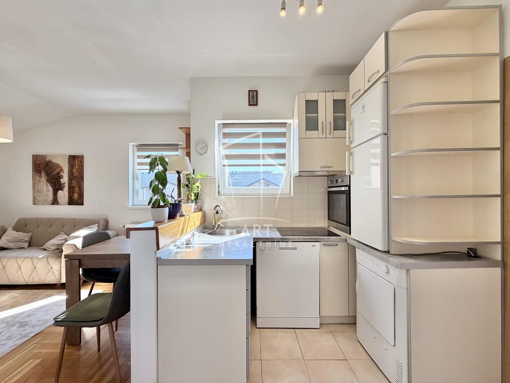 Stan na prodaju u Beogradu, Zvezdara, jednoiposoban, 26m2, cena 105000 evra