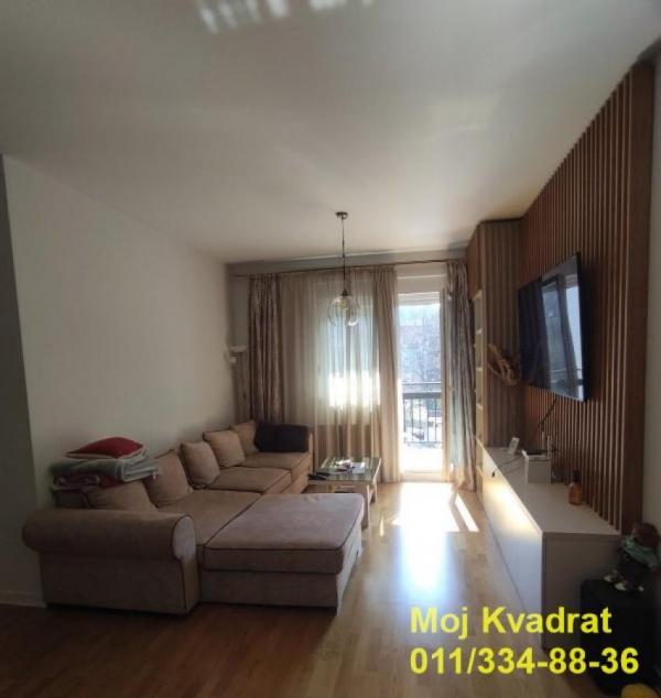 Stan na prodaju u Beogradu, Karaburma, troiposoban, 74m2, cena 305000 evra