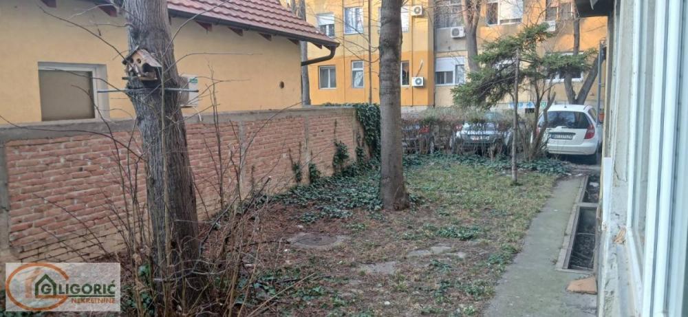 Stan na prodaju u Beogradu, Zemun, jednoiposoban, 38m2, cena 87000 evra