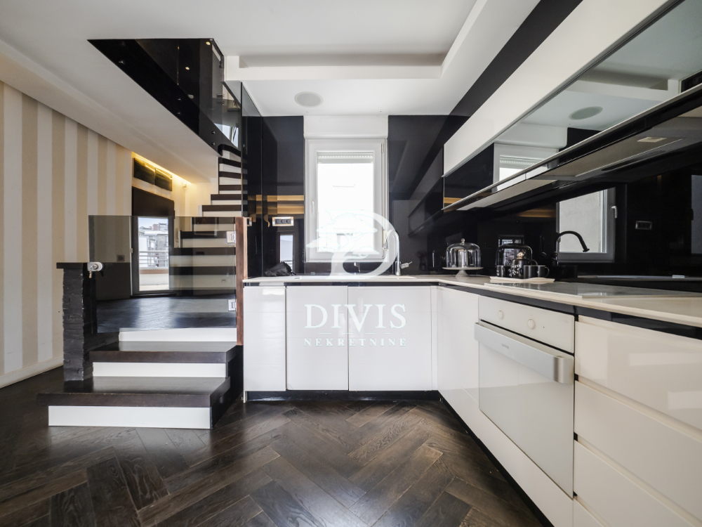 Stan na prodaju u Beogradu, Crveni Krst, cetvorosoban, 117m2, cena 425000 evra