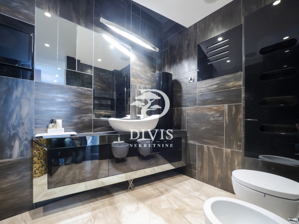 Stan na prodaju u Beogradu, Crveni Krst, cetvorosoban, 117m2, cena 425000 evra