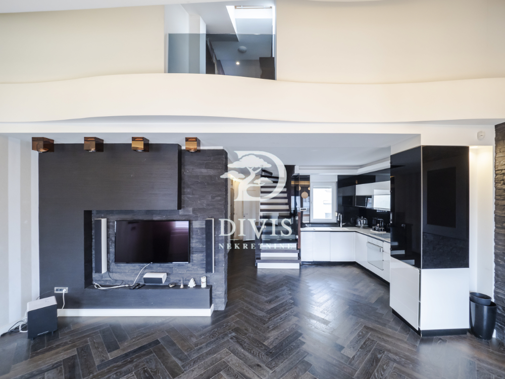 Stan na prodaju u Beogradu, Crveni Krst, cetvorosoban, 117m2, cena 425000 evra