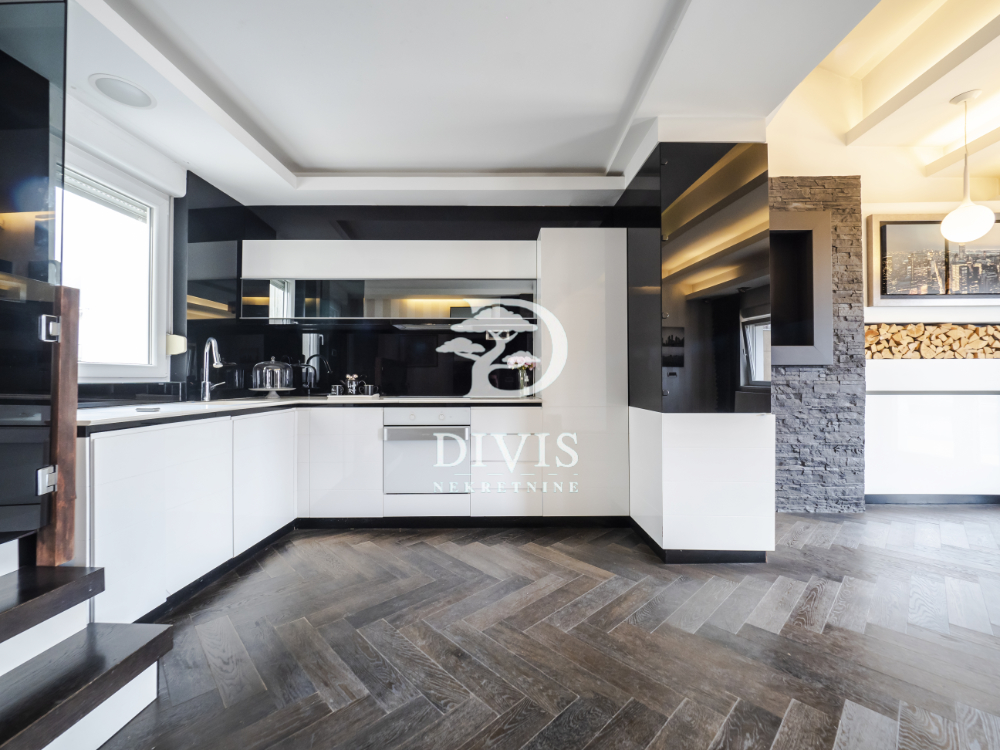 Stan na prodaju u Beogradu, Crveni Krst, cetvorosoban, 117m2, cena 425000 evra