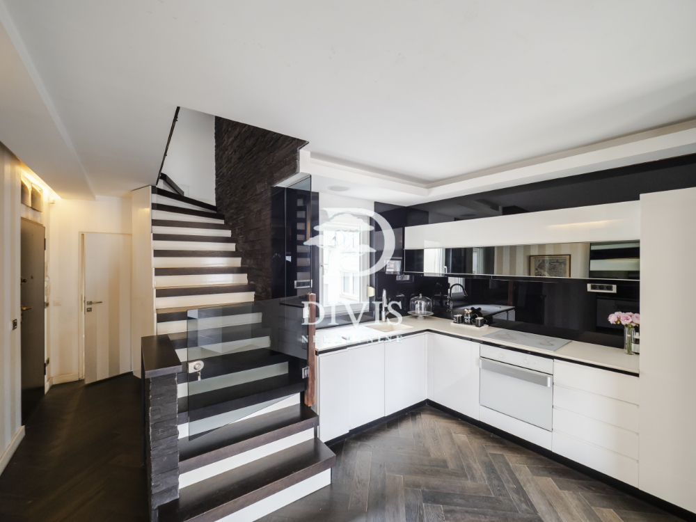 Stan na prodaju u Beogradu, Crveni Krst, cetvorosoban, 117m2, cena 425000 evra