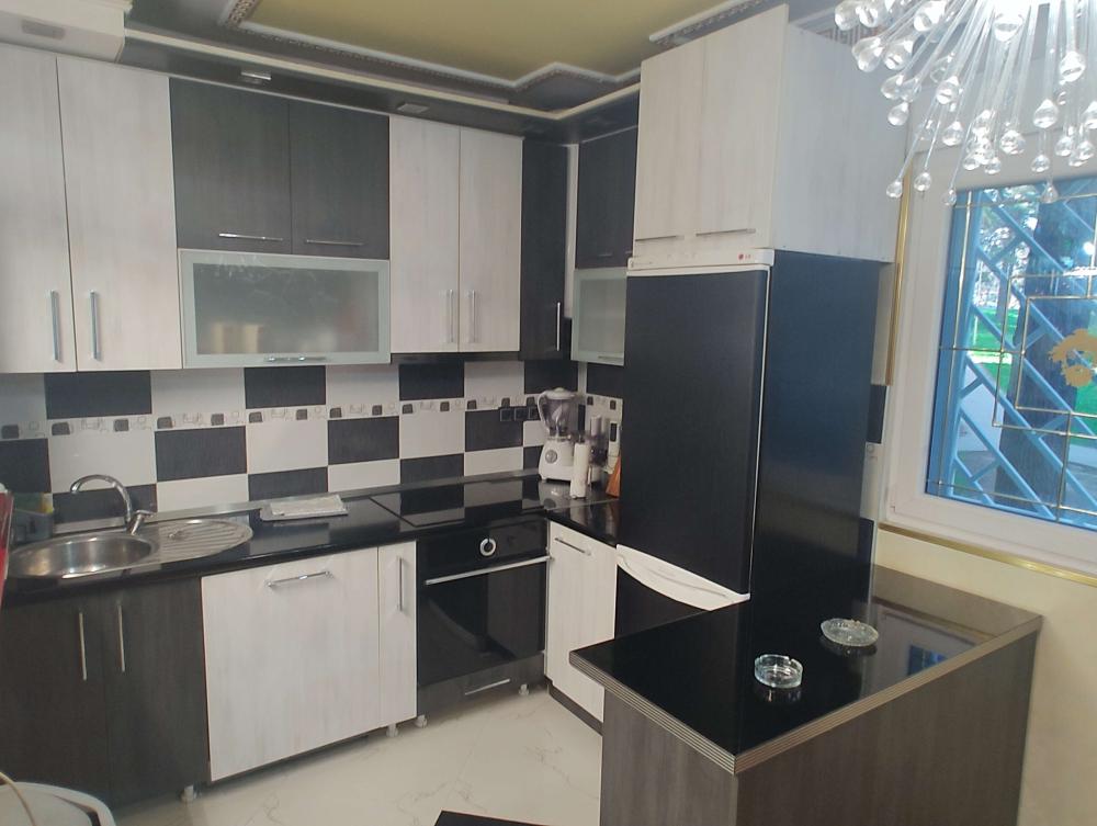 Stan na prodaju u Beogradu, Karaburma, trosoban, 57m2, cena 165000 evra