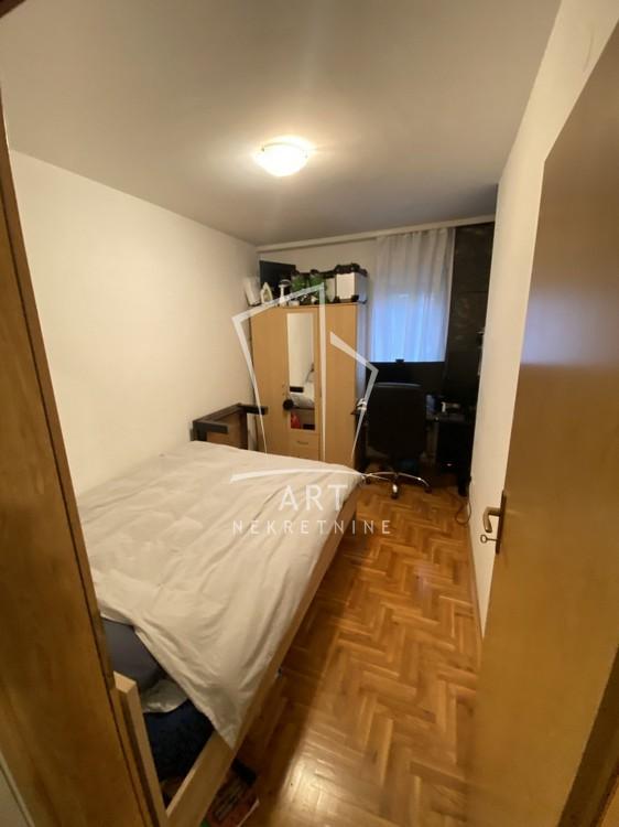 Stan na prodaju u Beogradu, Voždovac, jednoiposoban, 38m2, cena 152000 evra